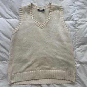 Brandy Melville sweater vest